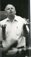 Bob Kahle (Pope Parazzo) in rehearsal.