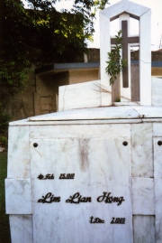 Another view of Pop's tomb at Manila Memorial Park.