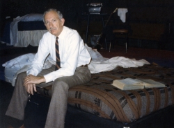 Arnold Weiss (Arthur Chambers) in the first chamber on the set.